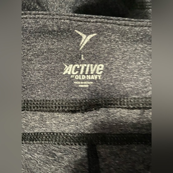 Old Navy High Waisted Go Dry Active Shorts.  Grey Leopard print. Size Medium. - Picture 3 of 5